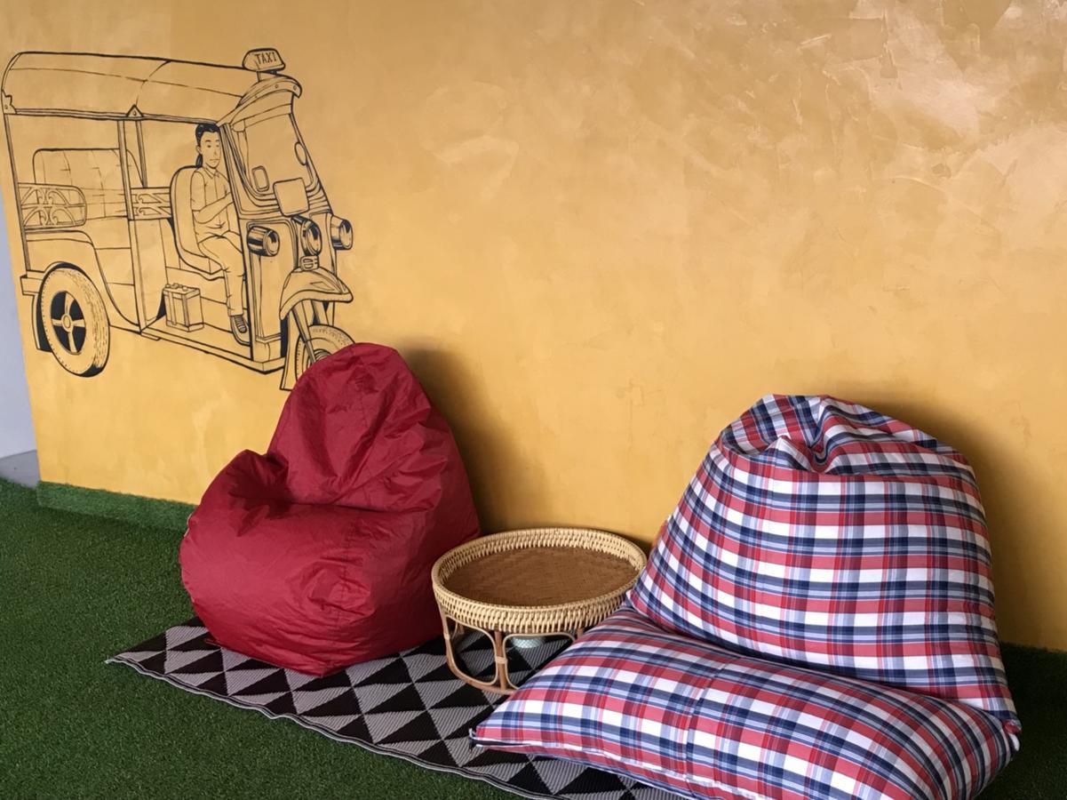 Arun Old Town Hostel Bangkok Bagian luar foto